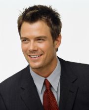 Josh Duhamel hangi burç?